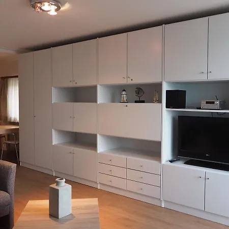 Riviera-seeblick-aussenschwimmbad-riv-14 Appartement